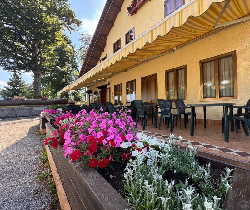 Отель в Тонецца-дель-Чимоне