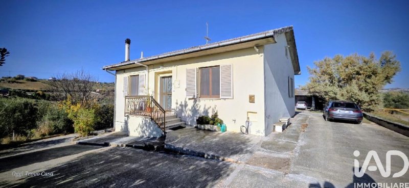 Villa i Castel di Lama