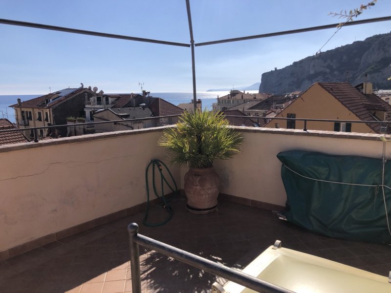 Historisk lägenhet i Finale Ligure