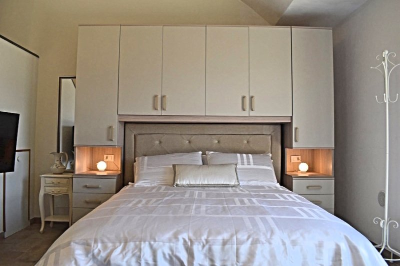 Enrumslägenhet i Finale Ligure