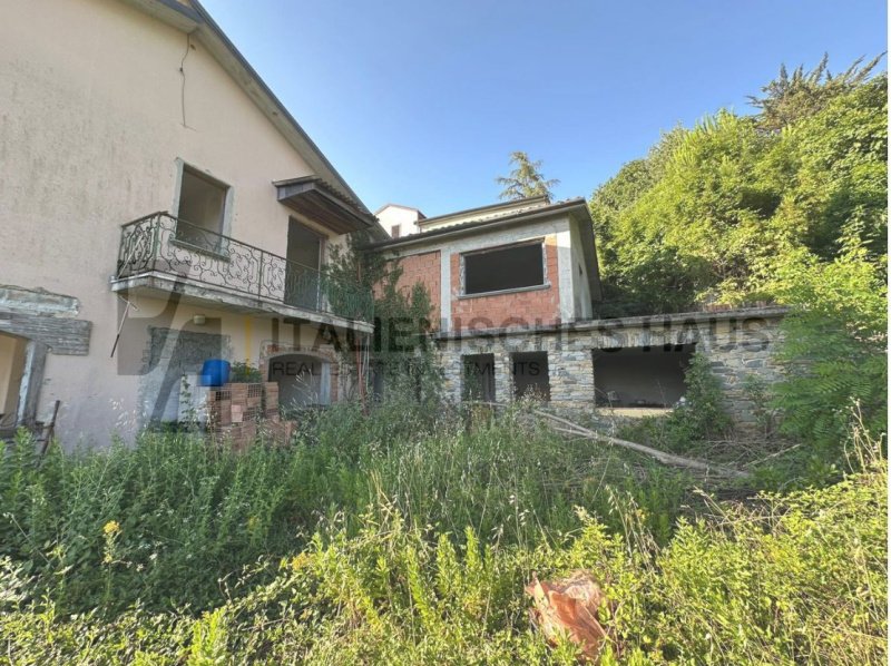 Casa independiente en Podenzana