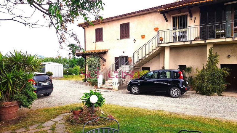 Hus på landet i Campagnatico