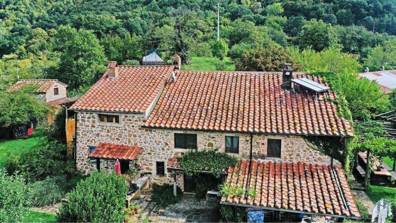 Отдельно стоящий дом в Санта-Фьора