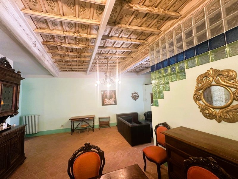 2 Bedrooms Historic apartment for sale in Viterbo [782935] | Gate-away®