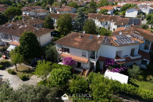 彼得拉桑塔房屋