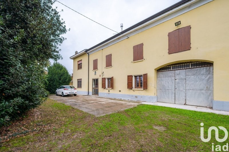 Вилла в Конкордия-сулла-Секкьи