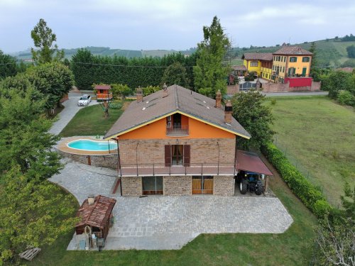 Detached house in Penango