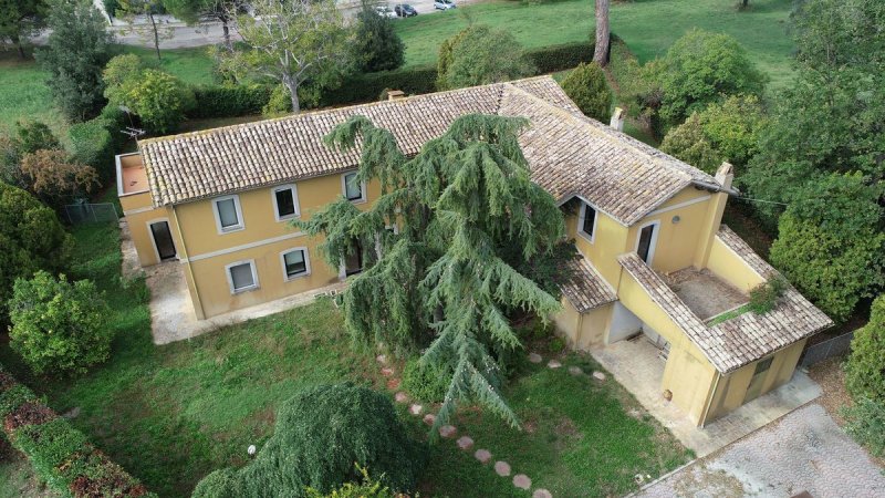 Hus på landet i Bellante