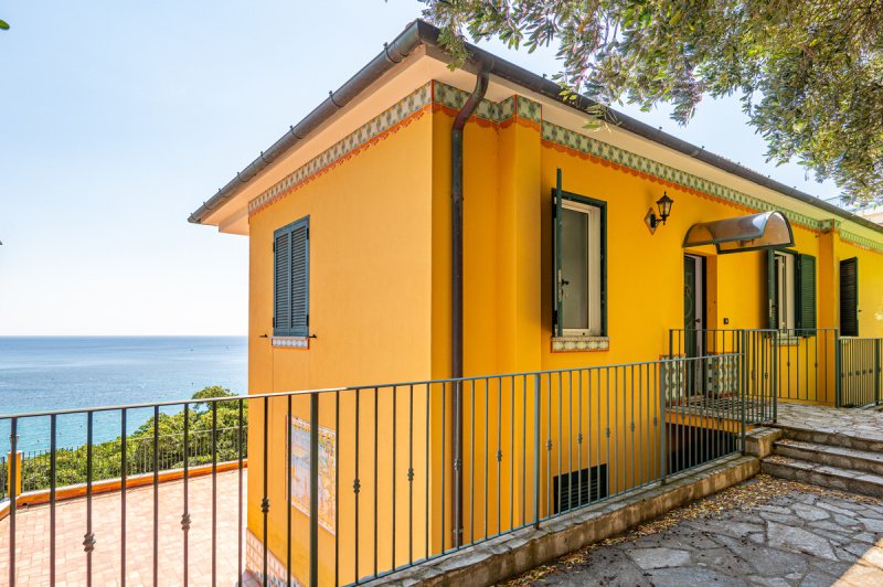 Villa in Bergeggi