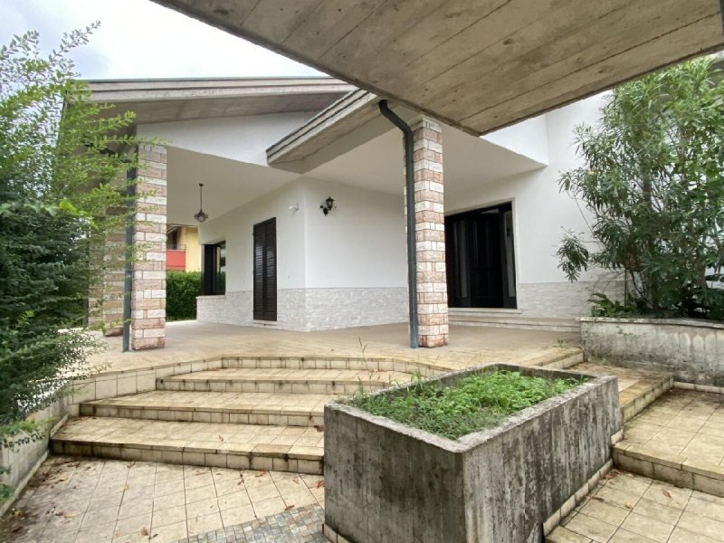 阿尔塔维拉-维琴蒂纳别墅