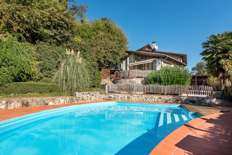 伊索拉维琴蒂纳农舍