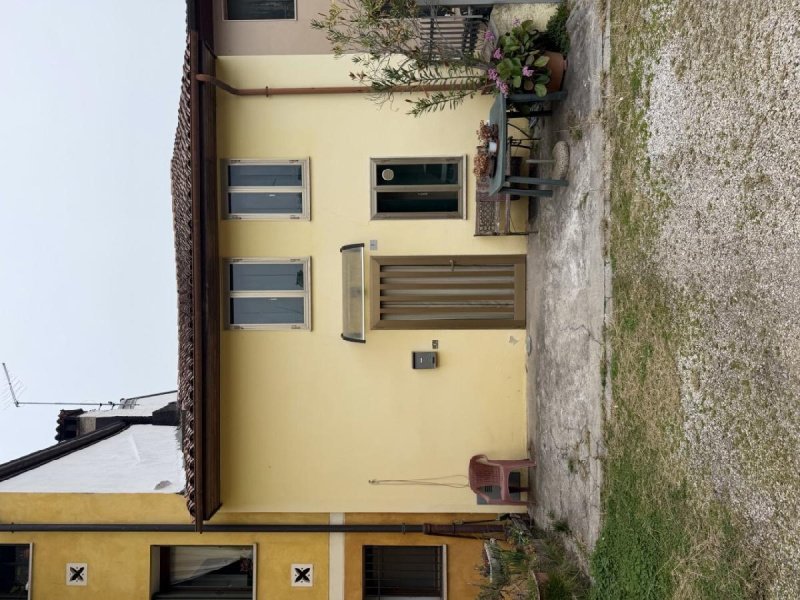 Таунхаус в Тьене