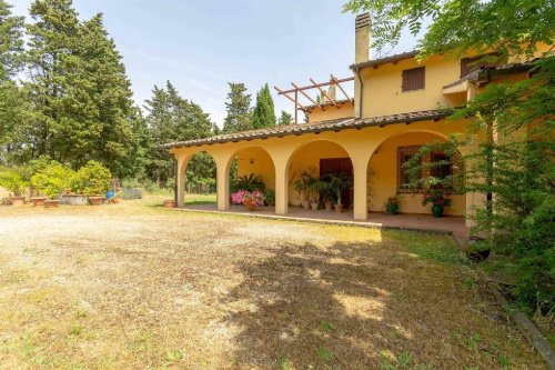 卡尔米尼亚诺排楼