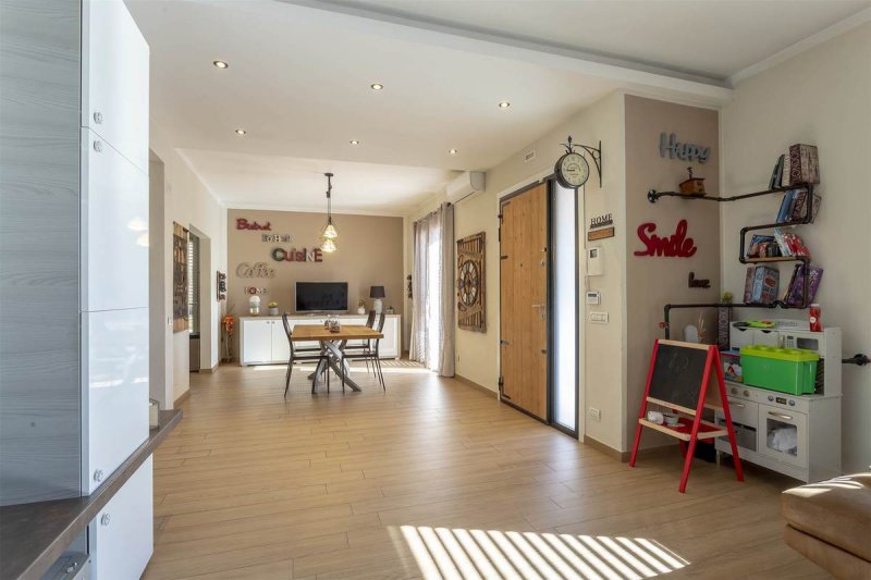 Крыша/земля в Кампи-Бизенцио