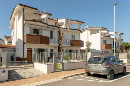 Top-to-bottom house in Campi Bisenzio