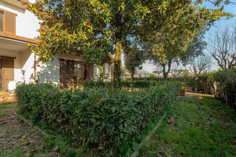 Moradia em Campi Bisenzio