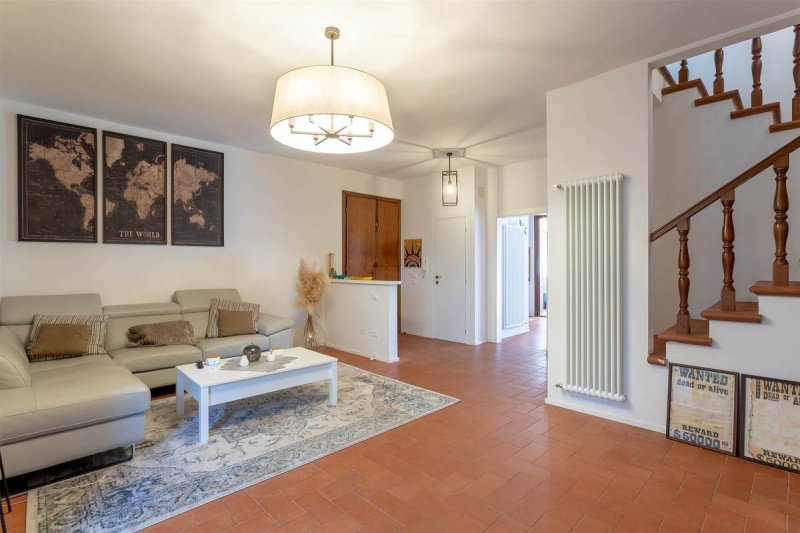 Top-to-bottom house in Carmignano