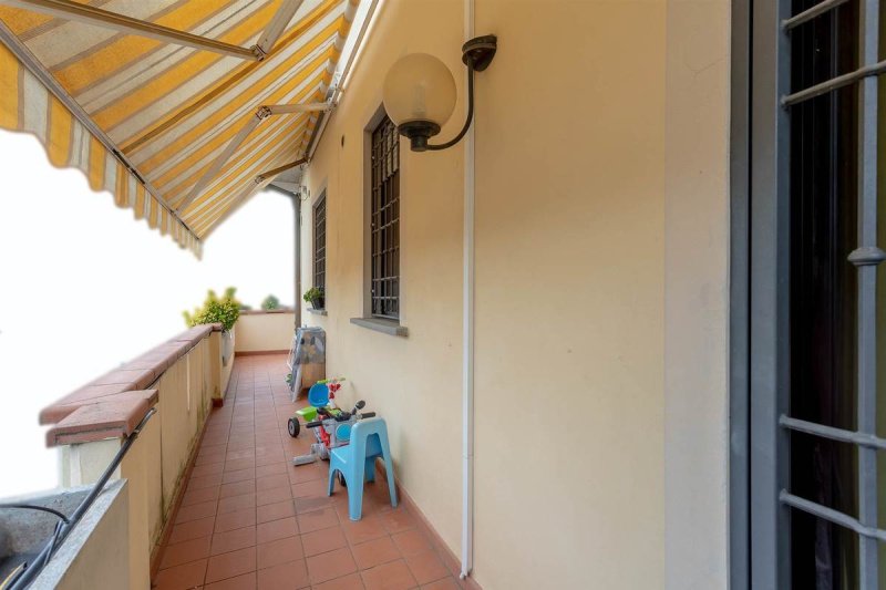 比森齐奥营公寓