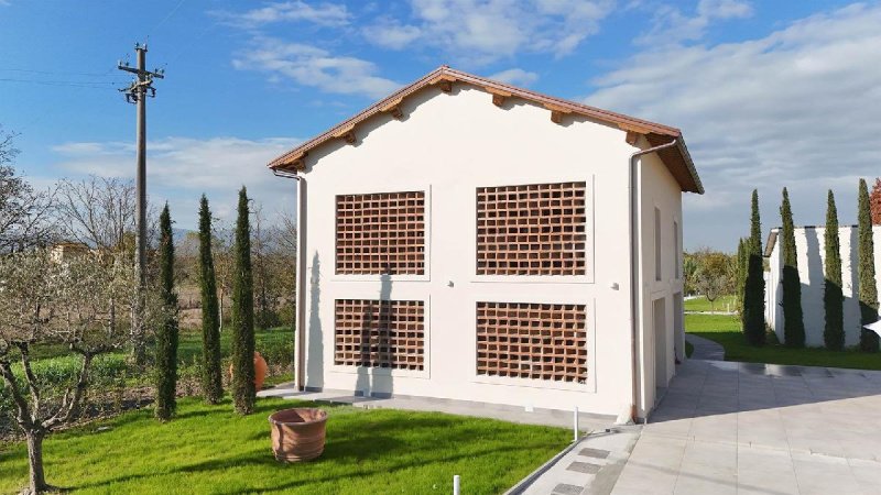 Casa en Campi Bisenzio