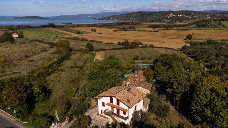 Casa de campo em Magione