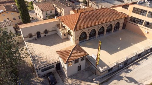 Local commercial à Foligno