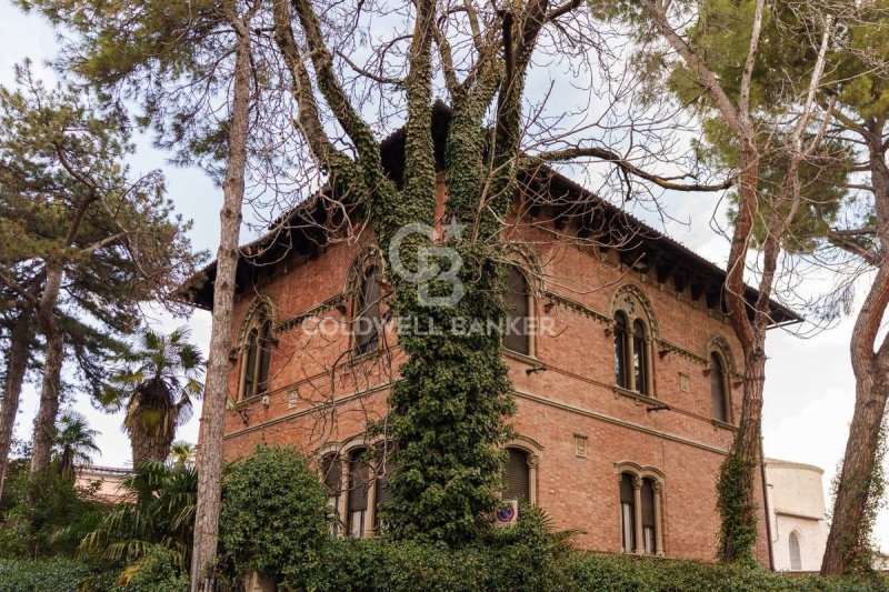 Villa in Foligno