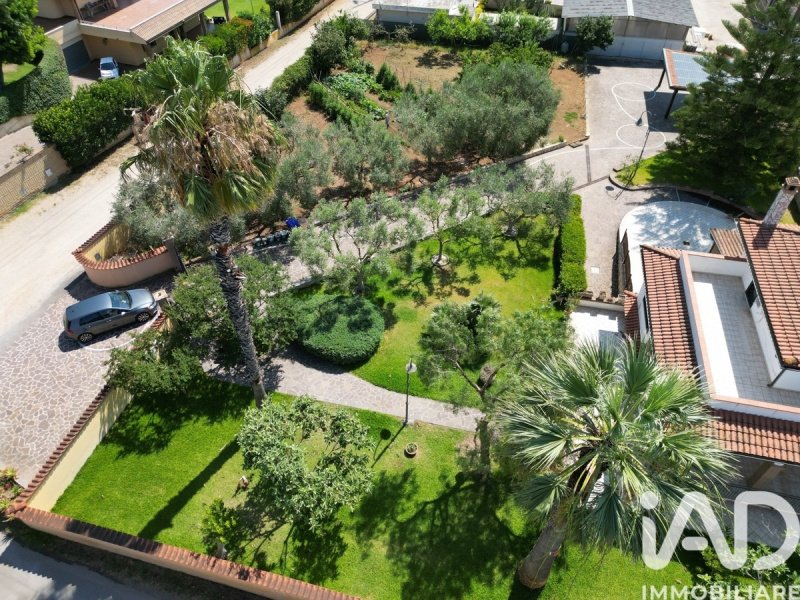 Villa in Nettuno