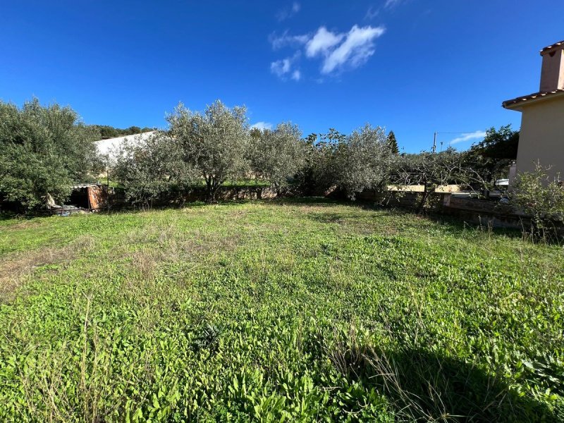 Casa independiente en Budoni