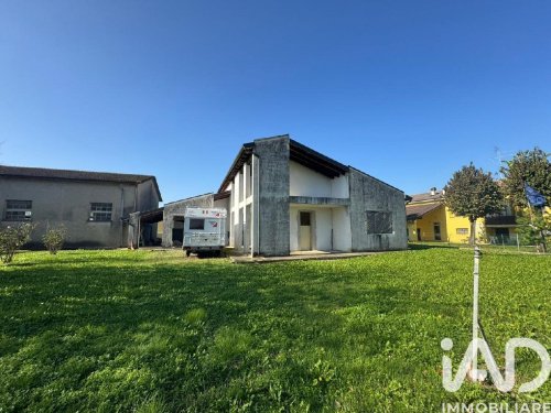 Moradia em Mirandola