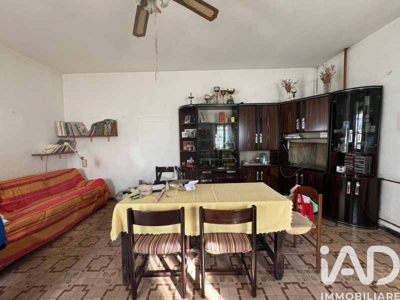 Casa geminada em Mirandola