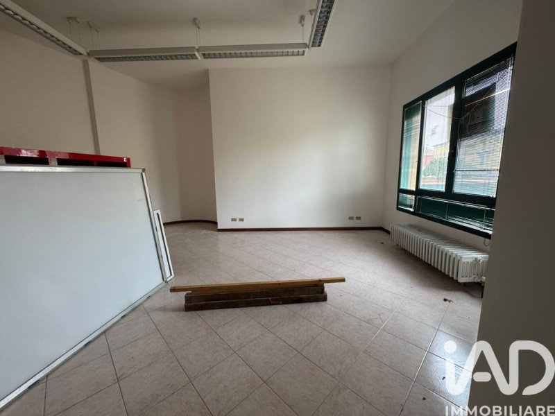 Apartamento em Mirandola