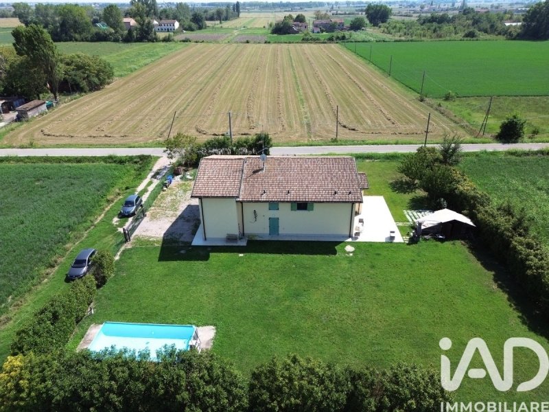 Villa en Concordia sulla Secchia