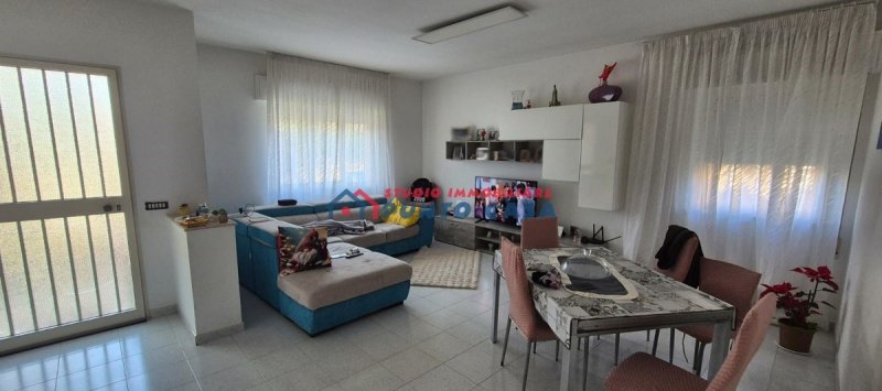 Особняк из двух квартир в Бузето-Палиццоло