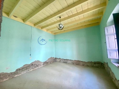 Особняк в Сан-Гавино-Монреале