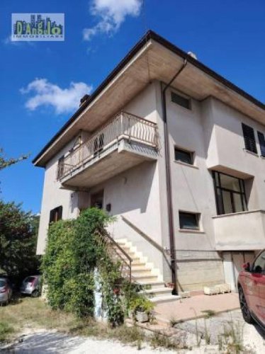 Casa semi-independiente en Castignano