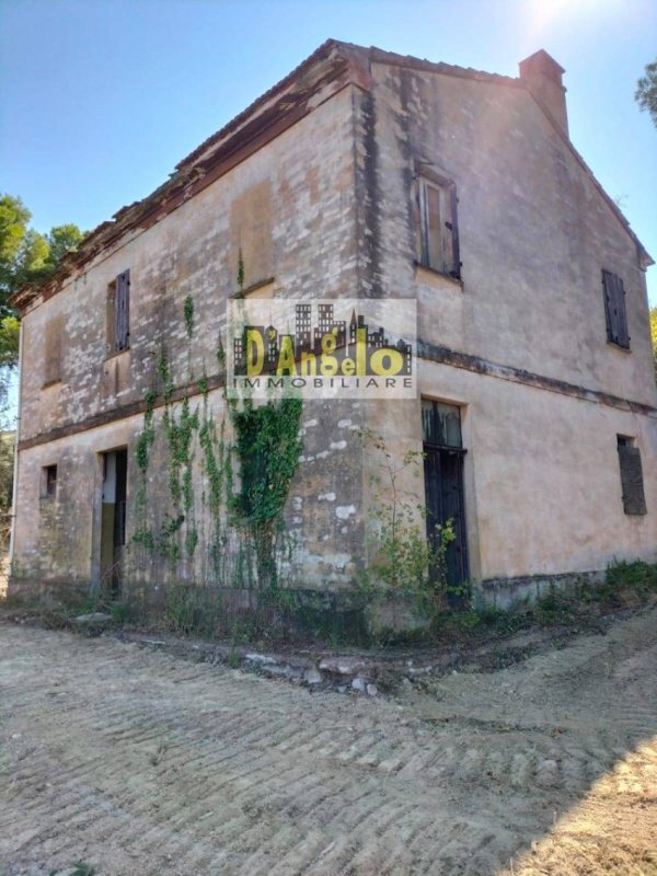 Casa de campo em Montefiore dell'Aso