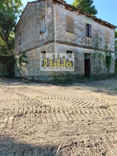 Casa de campo em Montefiore dell'Aso