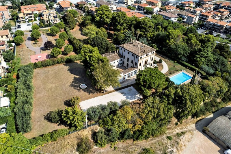 Historic house in Porto San Giorgio