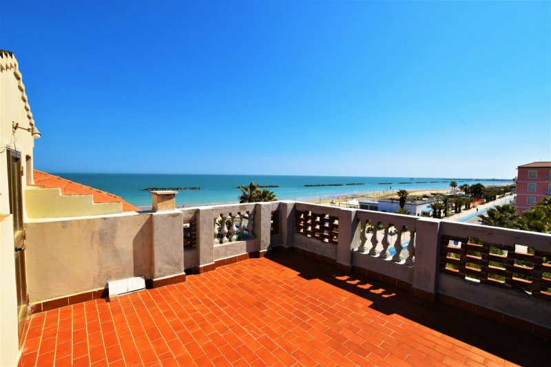 Villa en Porto San Giorgio