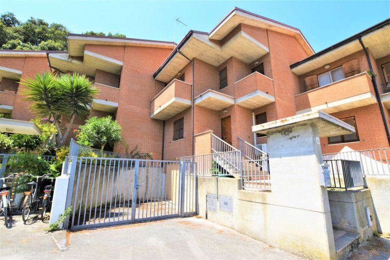 Moradia com terraço em Porto San Giorgio