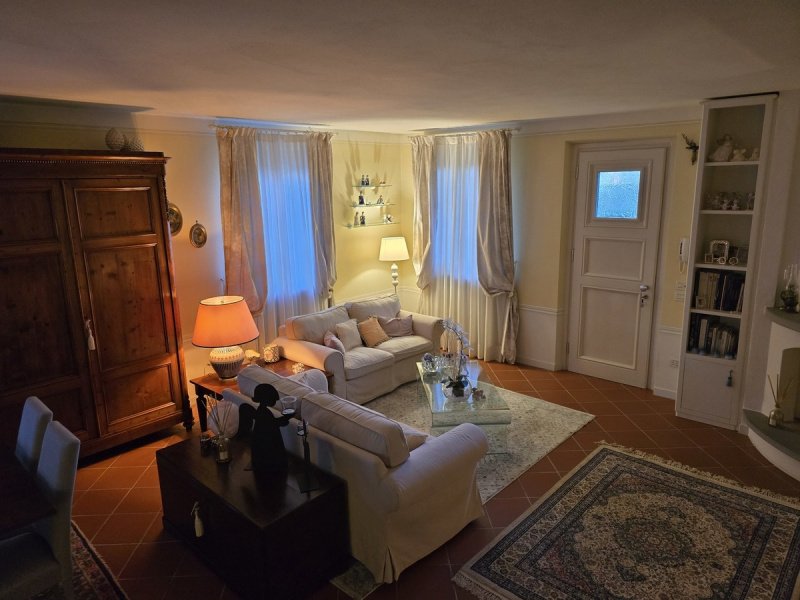 波卡里半独立房屋