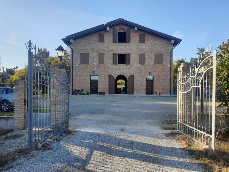 Casa di campagna a Castello d'Argile