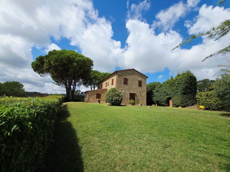 Отдельно стоящий дом в Синалунга