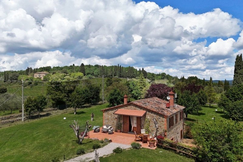 Klein huisje op het platteland in Sinalunga