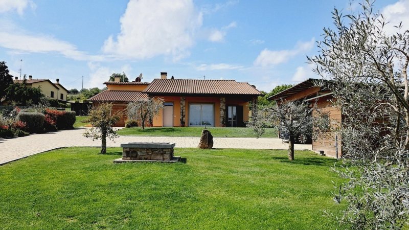 Вилла в Монте-Сан-Савино