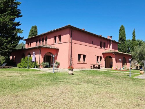 Villa a Monte San Savino