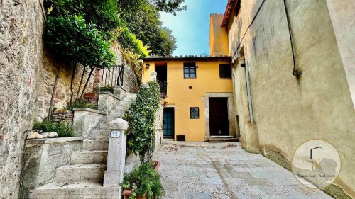 Appartamento a Cetona