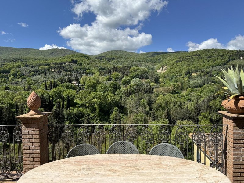 Apartamento em Cetona