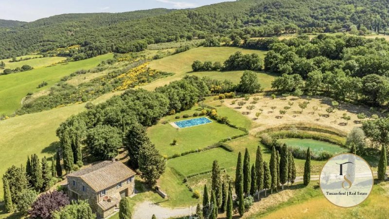 Farm in San Quirico d'Orcia