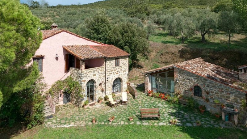 Villa in Tuoro sul Trasimeno